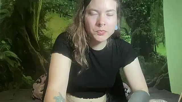 mo0ngoddess online show from March 24, 2026, 3:50 am