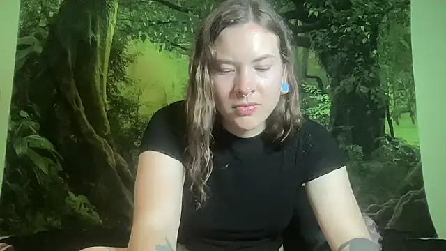 mo0ngoddess online show from March 21, 2026, 8:41 am