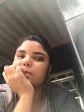 Snapshot of Cliaclara chatting on May 10, 2026, 7:38 pm Cliaclara online show from May 10, 2026, 7:38 pm