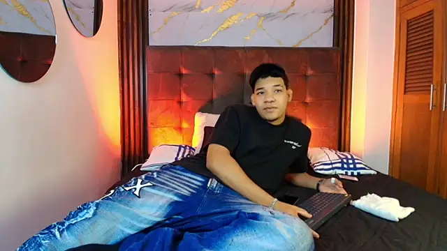 bick jhonn online show from May 12, 2026, 7:31 pm