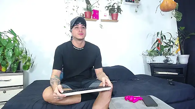 Snapshot of Adam_Borsalino chatting on June 30, 2026, 12:10 am Adam Borsalino online show from June 30, 2026, 12:10 am