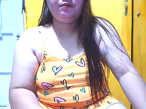 Snapshot of xsweetlover69x chatting on June 3, 2026, 1:56 pm xsweetlover69x online show from June 3, 2026, 1:56 pm
