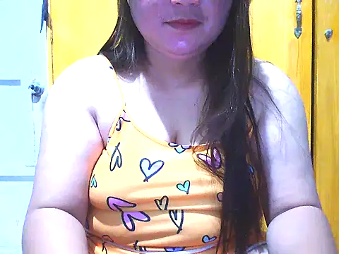 Snapshot of xsweetlover69x chatting on June 3, 2026, 8:13 pm xsweetlover69x online show from June 3, 2026, 8:13 pm