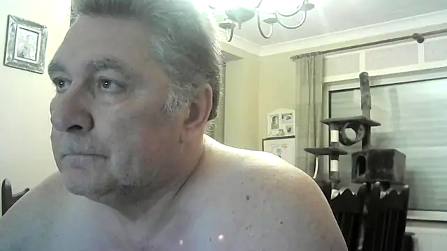 Snapshot of edje59a chatting on February 19, 2026, 7:38 am edje59a online show from February 19, 2026, 7:38 am