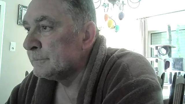 Snapshot of edje59a chatting on March 27, 2026, 8:01 am edje59a online show from March 27, 2026, 8:01 am