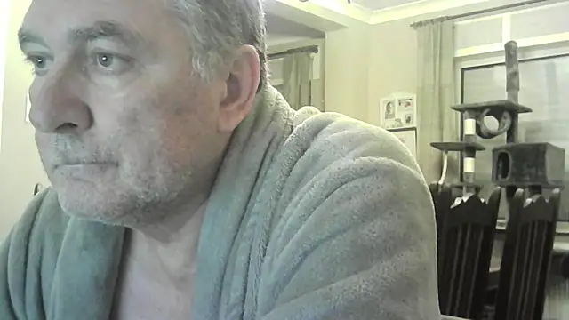 Snapshot of edje59a chatting on November 27, 2025, 7:09 am edje59a online show from November 27, 2025, 7:09 am