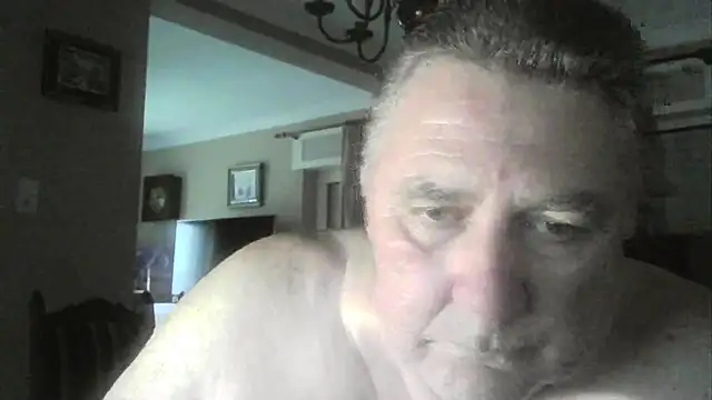 Snapshot of edje59a chatting on November 14, 2025, 7:56 am edje59a online show from November 14, 2025, 7:56 am