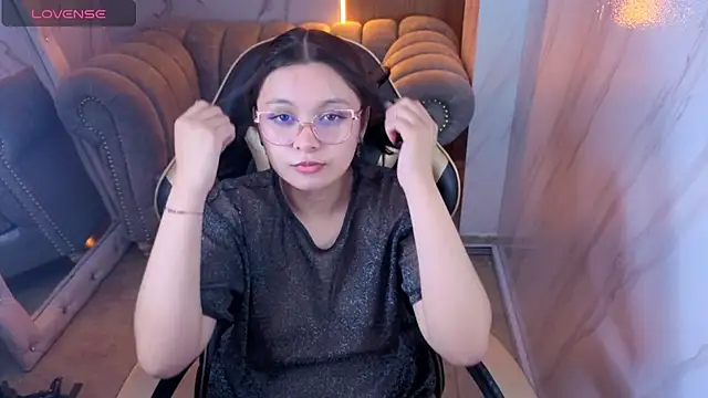 Snapshot of HoneyDoll_tf chatting on June 26, 2026, 3:40 pm HoneyDoll tf online show from June 26, 2026, 3:40 pm