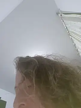 Nikki milf69 online show from May 20, 2026, 4:20 am