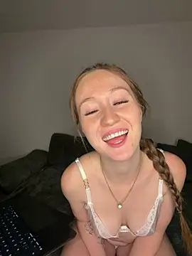 Freyastimeee online show from May 14, 2026, 9:56 pm