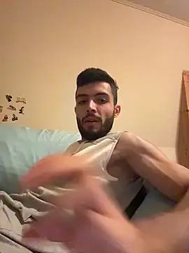 Snapshot of Z-man- chatting on May 22, 2026, 9:35 pm Z-man- online show from May 22, 2026, 9:35 pm