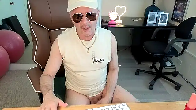 hotdadbod online show from January 14, 2026, 9:29 pm