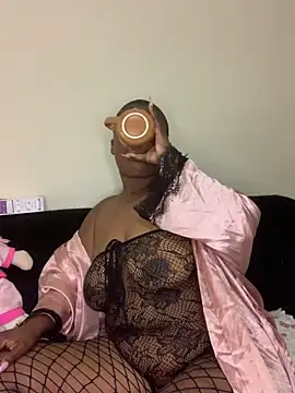 QueenEmpressXO2 online show from May 28, 2026, 7:09 pm