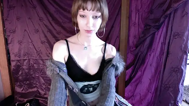 Snapshot of AlexaWetDream chatting on May 13, 2026, 12:45 pm AlexaWetDream online show from May 13, 2026, 12:45 pm