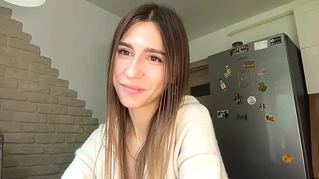 ZaraGuyette online show from July 7, 2026, 7:23 am
