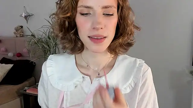 imogensy online show from June 7, 2026, 2:11 pm