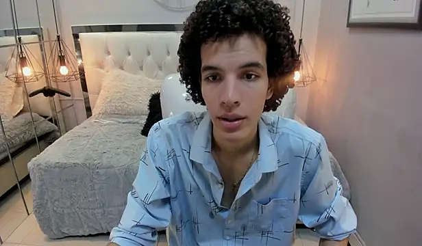 Snapshot of felix_haze chatting on May 19, 2026, 5:31 pm felix haze online show from May 19, 2026, 5:31 pm