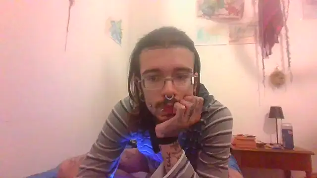 Snapshot of franchinopaneevino chatting on May 12, 2026, 8:04 pm franchinopaneevino online show from May 12, 2026, 8:04 pm