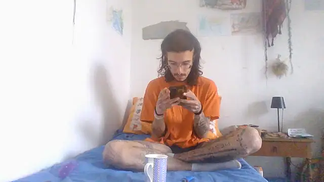 Snapshot of franchinopaneevino chatting on May 13, 2026, 2:46 pm franchinopaneevino online show from May 13, 2026, 2:46 pm
