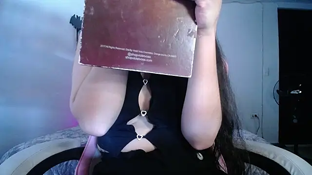 LiLuciana online show from July 7, 2026, 2:09 pm