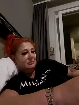 Snapshot of AshleyGinger__ chatting on June 2, 2026, 9:15 pm AshleyGinger online show from June 2, 2026, 9:15 pm