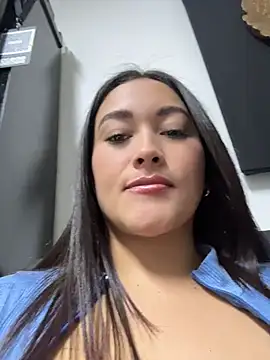Tatiana123  online show from June 14, 2026, 3:19 am