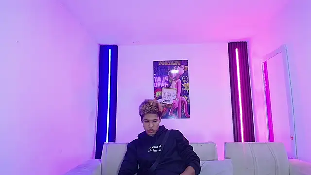PharaohHeat  online show from June 25, 2026, 3:48 am