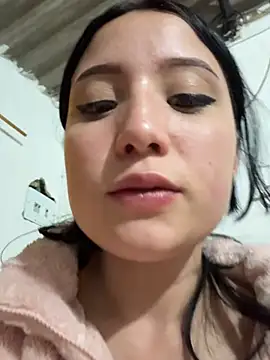 mileidy0106 online show from July 19, 2026, 3:26 am