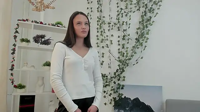 SherikaDensmore online show from May 14, 2026, 5:37 am