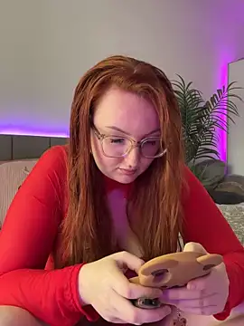 Snapshot of BellaBambiii chatting on June 17, 2026, 12:15 pm BellaBambiii online show from June 17, 2026, 12:15 pm