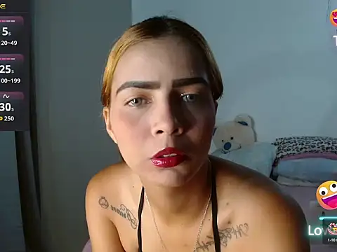 Snapshot of Laura-milk22 chatting on May 20, 2026, 11:07 am Laura-milk22 online show from May 20, 2026, 11:07 am