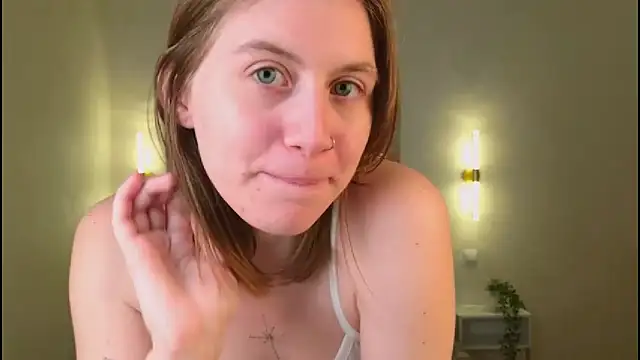 MollyLover  online show from June 5, 2026, 7:25 am