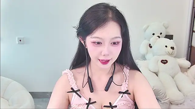 swie111 online show from June 10, 2026, 3:19 am