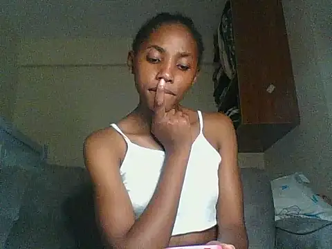 Snapshot of Velvet_peach chatting on June 16, 2026, 2:33 am Velvet peach online show from June 16, 2026, 2:33 am