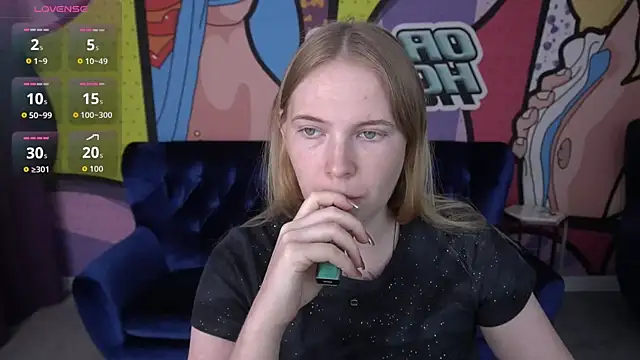 NikkyReyyy online show from June 14, 2026, 5:19 am