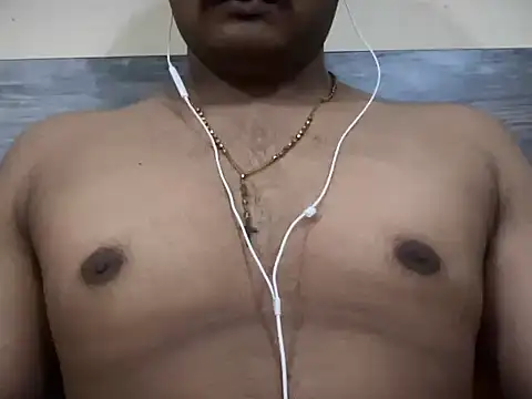 Christohot  online show from May 14, 2026, 9:01 pm