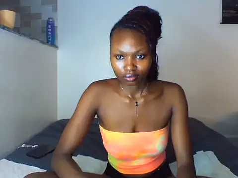 Lanita Lata online show from May 18, 2026, 7:40 pm