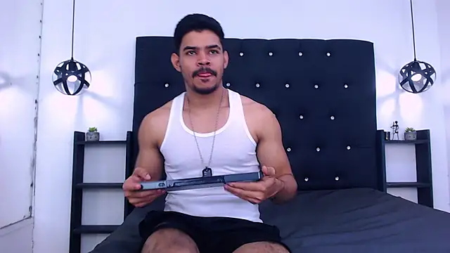 Snapshot of Dannesh_ chatting on June 4, 2026, 3:55 am Dannesh online show from June 4, 2026, 3:55 am