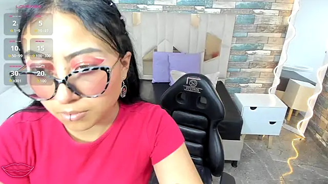 Snapshot of Amhira_Tay chatting on July 4, 2026, 7:18 pm Amhira Tay online show from July 4, 2026, 7:18 pm