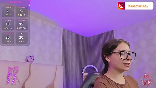 andrea tay1 online show from July 8, 2026, 7:14 pm