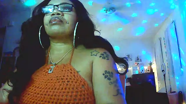 NailGoddessnow online show from September 28, 2025, 5:36 am
