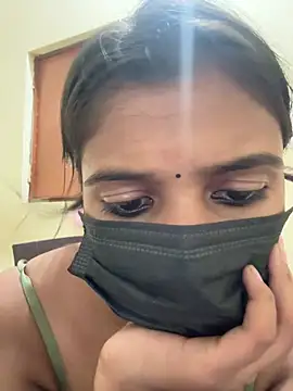 Snapshot of Poonam-Ray chatting on July 20, 2026, 10:39 am Poonam-Ray online show from July 20, 2026, 10:39 am