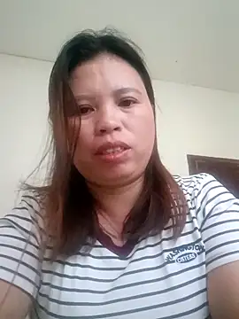 -Yeyi- online show from June 8, 2026, 1:50 am