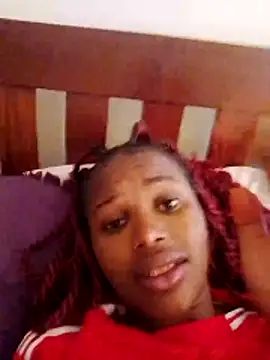 Snapshot of Sugar_burst chatting on May 25, 2026, 12:26 pm Sugar burst online show from May 25, 2026, 12:26 pm