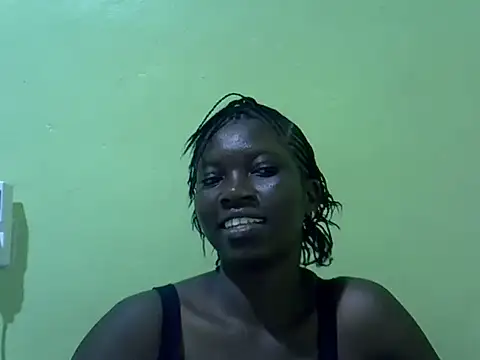 Snapshot of Sweet-Lynn chatting on July 5, 2026, 3:30 pm Sweet-Lynn online show from July 5, 2026, 3:30 pm