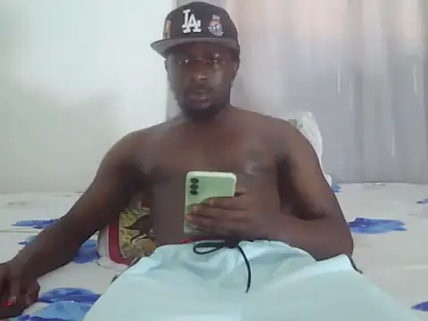 Snapshot of hornny_phrase2 chatting on May 20, 2026, 12:13 pm hornny phrase2 online show from May 20, 2026, 12:13 pm