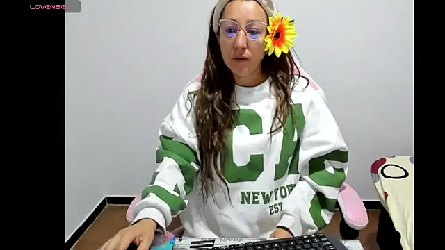 beautyfullchrys online show from July 1, 2026, 9:42 am