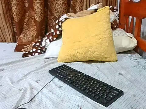 sweet naughty online show from June 6, 2026, 7:41 pm