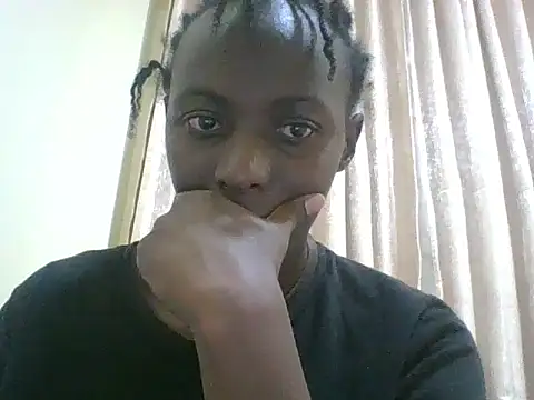 Snapshot of sweetbellah1 chatting on May 18, 2026, 6:45 pm sweetbellah1 online show from May 18, 2026, 6:45 pm