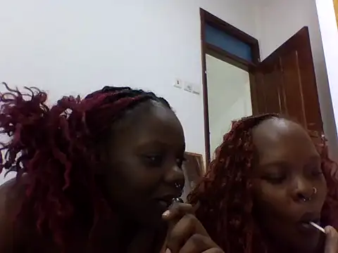 Snapshot of sexybaddies20 chatting on June 7, 2026, 4:34 pm sexybaddies20 online show from June 7, 2026, 4:34 pm